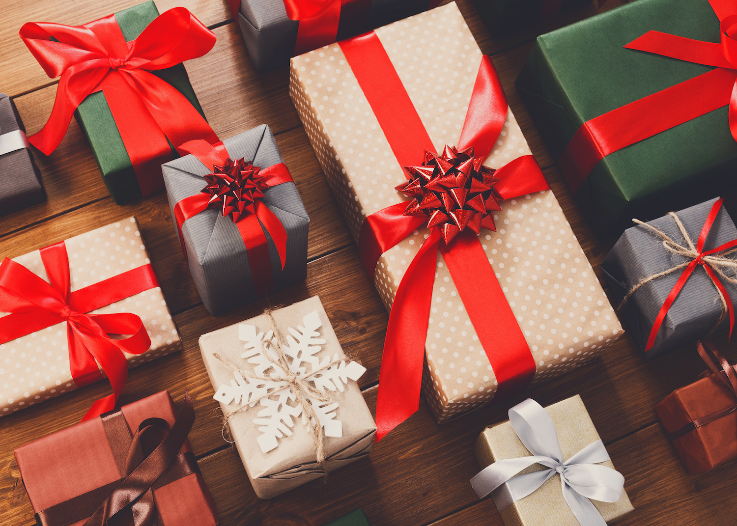 Tenth Crow Creative graphic designer gift guide; gift ideas for graphic designers